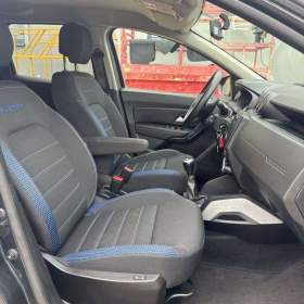Foto inzerátu 2021 Dacia Duster 1.5 Blue dCi Celebration 4WD