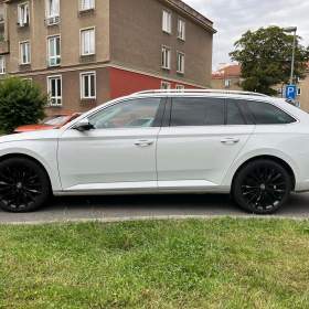 Foto inzerátu Prodám Škoda Superb 3Combi,1,5tsi