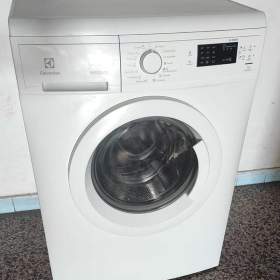 Foto inzerátu 🧺✨ ELECTROLUX EWP1062TDW – PRAČKA, KTERÁ VÍ, CO MÁ DĚLAT!