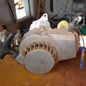 Fotka k inzerátu Motor z dětské čtyřkolky / 19949289