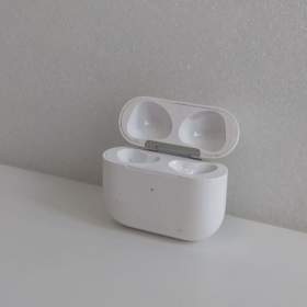 Foto inzerátu AirPods 3 - pouzdro (A2566)