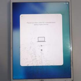 Foto inzerátu Apple iPad Air 3. generace (A2152) - naprasklý+zamčený