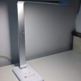 Foto inzerátu Stolní lampa bez modrého světla Ludream Focus Charge+