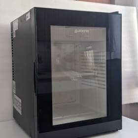 Fotka k inzerátu Minibar Guzzanti (40l) / 19970181