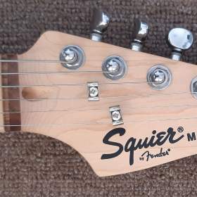 Foto inzerátu El. kytara - Squier MINI by Fender ¾