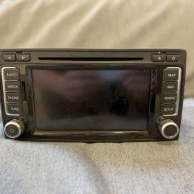 VW RNS 510 7E0 035 680 D – Multivan / T5 / 19970242