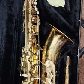 Fotka k inzerátu Prodám tenor saxofon  / 14950732