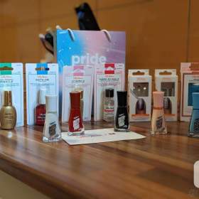 Foto inzerátu Dárková taška Sally Hansen s p ...