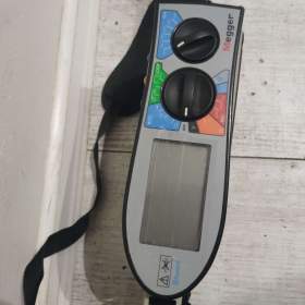 Foto inzerátu Megger MFT1553