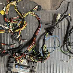 Foto inzerátu Elektroinstalace FAVORIT karburátor 93/94