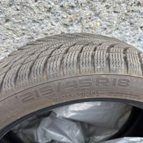Prodám zimní pneu Nokian 215/45 R18 / 19971143