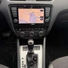 Foto inzerátu ŠKODA OCTAVIA 3 1.4 TSI 103KW DSG STYLE XENON KŮŽE NAVI