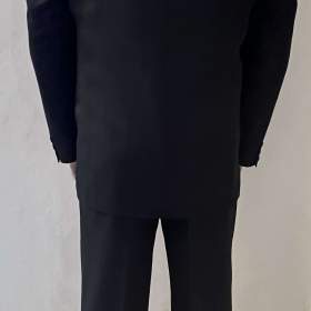 Foto inzerátu Zánovní třídílný pánský oblek