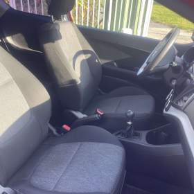 Foto inzerátu Kia Picanto 2013 1.0L benzín - nízký nájezd (64 702km)