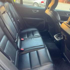 Foto inzerátu Volvo S60 B5 AWD Ultimate Dark | HUD | Pilot Assist | Panorama | 33 000 km | 1. majitel