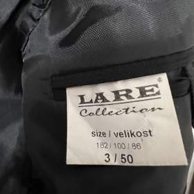 Foto inzerátu Pánský/chlapecký oblek LARE
