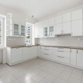 Pronájem bytu 4+1 140 m² v ulici Soukenická / 19972143