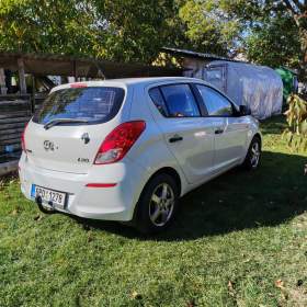 Foto inzerátu Prodej Hyundai i.20 + nová zimní pneu a disky