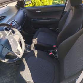 Foto inzerátu Prodej Hyundai i.20 + nová zimní pneu a disky