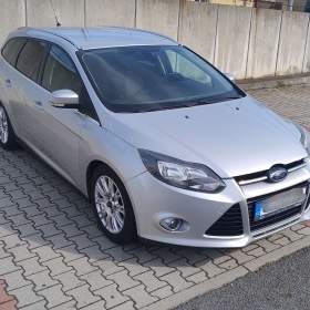 Foto inzerátu Ford Focus Combi 2012 | 1.6 benzín | Automat | Titanium