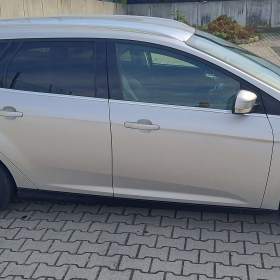 Foto inzerátu Ford Focus Combi 2012 | 1.6 benzín | Automat | Titanium