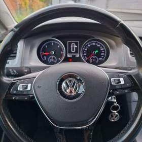 Foto inzerátu Volkswagen Golf Variant 2017, automat, kombi, Diesel