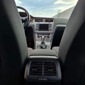 Foto inzerátu Volkswagen Golf Variant 2017, automat, kombi, Diesel