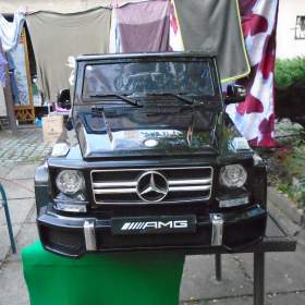 Foto inzerátu Dětské elektrické auto Mercedes Benz AMG G63 pro 1 dítě pěkný stav zánovní baterie