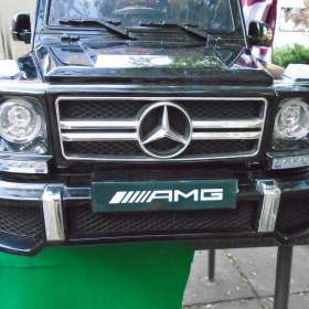 Foto inzerátu Dětské elektrické auto Mercedes Benz AMG G63 pro 1 dítě pěkný stav zánovní baterie