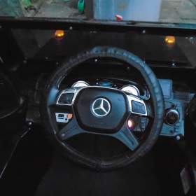 Foto inzerátu Dětské elektrické auto Mercedes Benz AMG G63 pro 1 dítě pěkný stav zánovní baterie