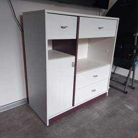 Foto inzerátu Psací stůl a komoda