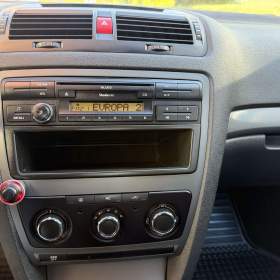 Foto inzerátu Škoda Octavia II 1.6 MPI TOUR(75 kw),  klima