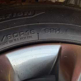 Foto inzerátu Sada zimních pneu Mazda 3
