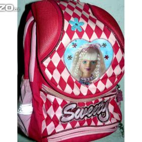 Fotka k inzerátu ŠKOLNÍ DÍVČÍ AKTOVKA + KNIHY, CD, ... / 17999508