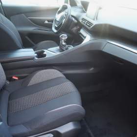 Foto inzerátu Peugeot 5008 1.5 BlueHDi