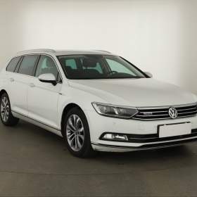 Foto inzerátu Volkswagen Passat 2.0 TDI