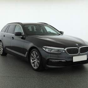 BMW Řada 5 530d xDrive / 19223832