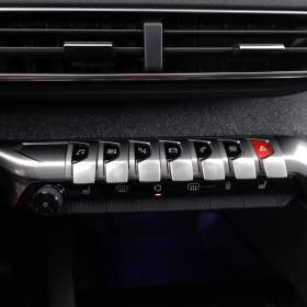 Foto inzerátu Peugeot 3008 1.5 BlueHDi