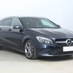 Mercedes- Benz CLA 200 / 19266444