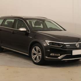 Volkswagen Passat 2.0 TDI / 19297836