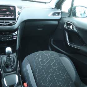 Foto inzerátu Peugeot 2008 1.2 PureTech