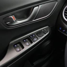 Foto inzerátu Hyundai Kona Electric 64 kWh