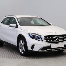 Mercedes- Benz GLA GLA 200d 4MATIC / 19300083