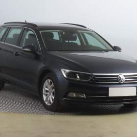 Volkswagen Passat 2.0 TDI / 19300818