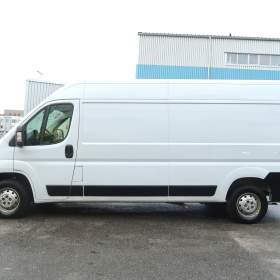 Foto inzerátu Citroën Jumper 2.2 BlueHDi