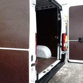 Foto inzerátu Citroën Jumper 2.2 BlueHDi