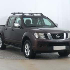 Nissan Navara 2.5 D / 19330224
