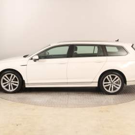 Foto inzerátu Volkswagen Passat 2.0 TDI