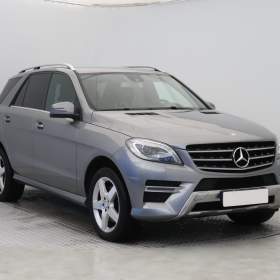 Mercedes- Benz ML ML 350 BlueTEC / 19354325