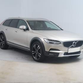 Volvo V90 Cross Country D4 2.0 AWD / 19357188